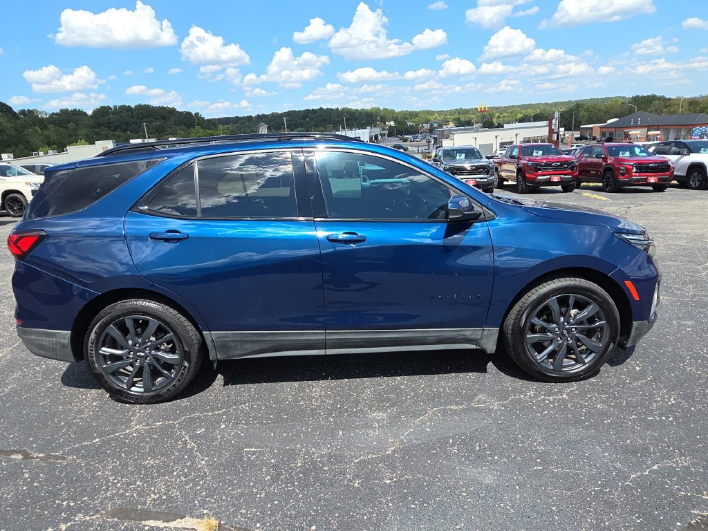 Used 2022 Chevrolet Equinox RS w/ LPO, Floor Liner Package FWD image 9