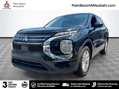 Used 2025 Mitsubishi Outlander ES