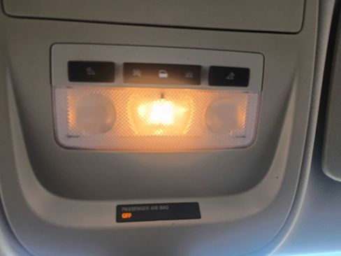 Used 2015 Chevrolet Colorado LT w/ LT Convenience Package image 10