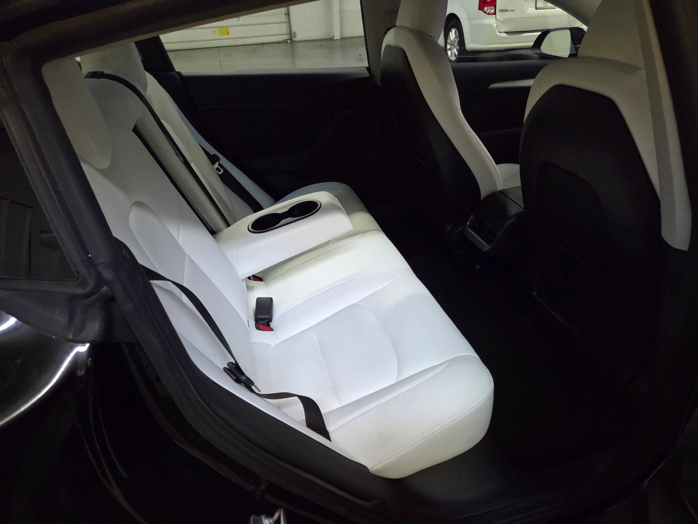 Used 2022 Tesla Model 3 Long Range AWD/4WD image 26