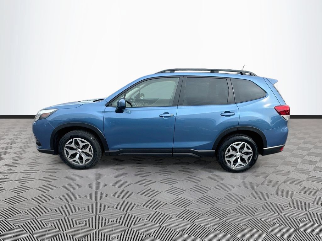Certified 2023 Subaru Forester Premium AWD/4WD image 36