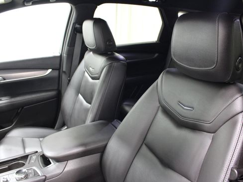 Certified 2023 Cadillac XT5 Luxury AWD/4WD image 4