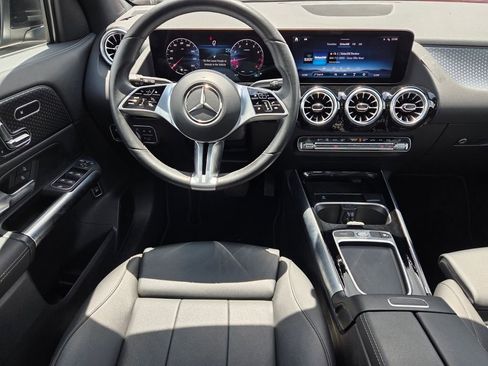 Used 2024 Mercedes-Benz GLA 250 image 8