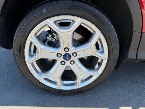 Used 2019 Ford Escape Titanium FWD image 25