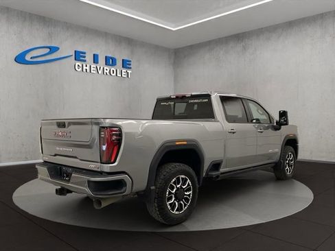 Used 2024 GMC Sierra 2500 AT4 w/ AT4 Premium Plus Package AWD/4WD image 2