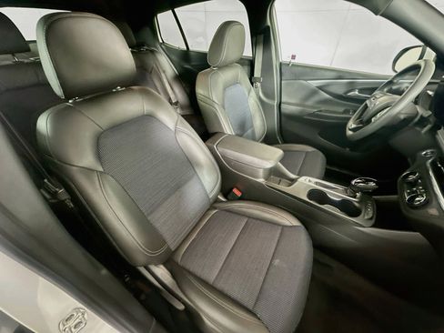 Used 2026 Buick Envista Preferred FWD image 27