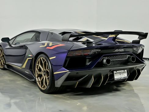 Used 2019 Lamborghini Aventador SVJ image 15