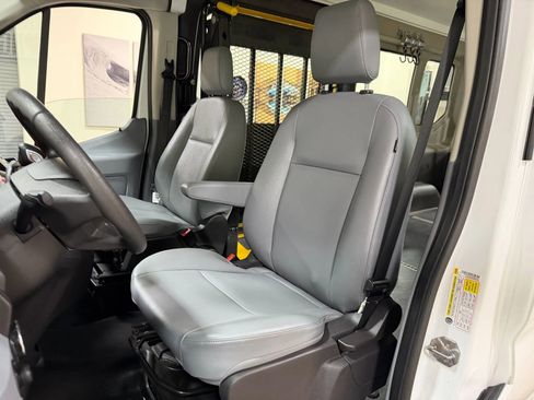 Used 2019 Ford Transit 150 148 Medium Roof image 36