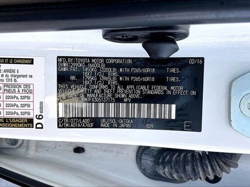 Used 2016 Lexus GX 460 w/ Premium Package AWD/4WD image 35