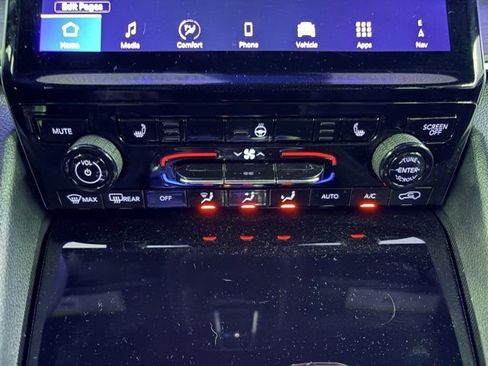 Used 2025 Jeep Grand Cherokee L Limited w/ Trailer Tow Package image 19