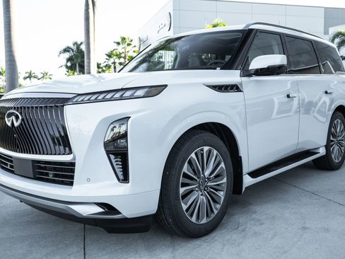 New 2026 INFINITI QX80 Luxe w/ Cargo Package image 4