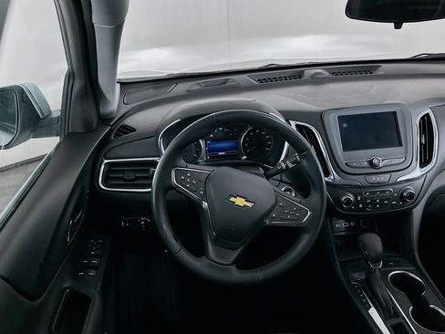 Used 2024 Chevrolet Equinox LT image 18