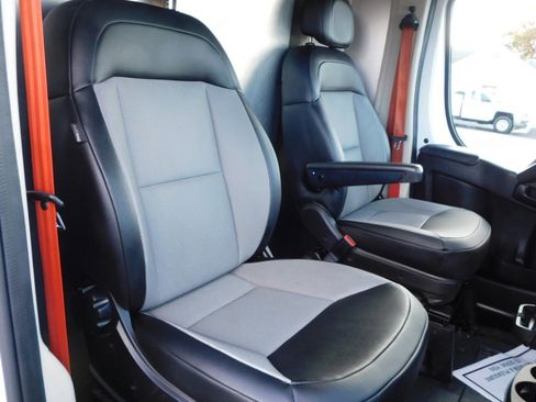 Used 2022 RAM ProMaster 1500 w/ Convenience Group image 29