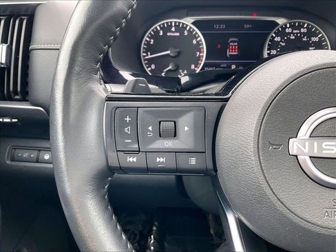 Used 2024 Nissan Pathfinder SL AWD/4WD image 22