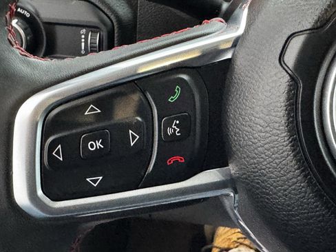 Used 2023 Jeep Wrangler Unlimited Rubicon image 24