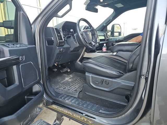 Used 2022 Ford F250 Lariat w/ Tremor Off-Road Package AWD/4WD image 3