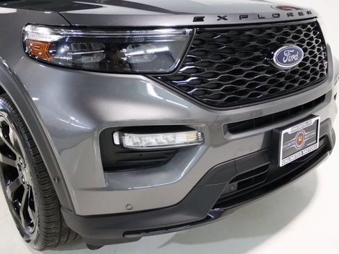 Used 2022 Ford Explorer ST w/ Equipment Group 401A image 28