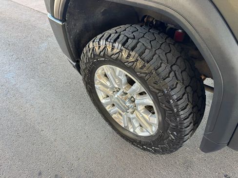 Used 2022 GMC Sierra 2500 Denali image 32