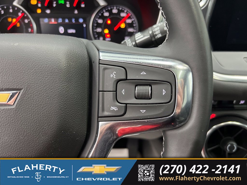 Used 2025 Chevrolet Blazer LT w/ Midnight/Sport Edition FWD image 25