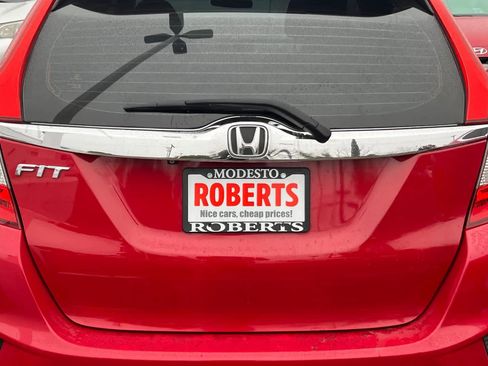 Used 2015 Honda Fit EX image 16