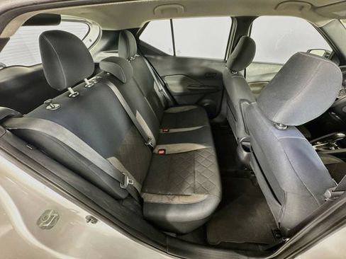 Used 2018 Nissan Kicks S FWD image 28