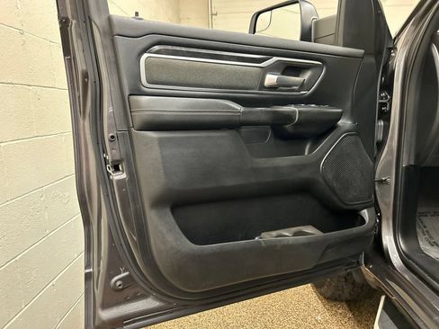 Used 2021 RAM 1500 Big Horn AWD/4WD image 11