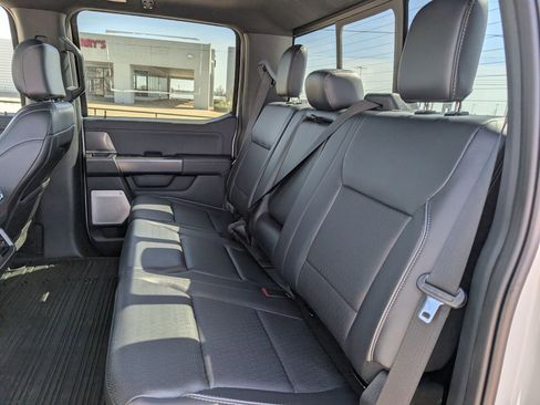 Used 2025 Ford F150 Lariat w/ Equipment Group 502A High image 28