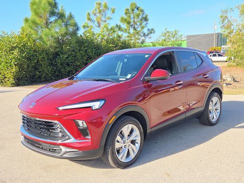 Certified 2024 Buick Encore GX Preferred image 2