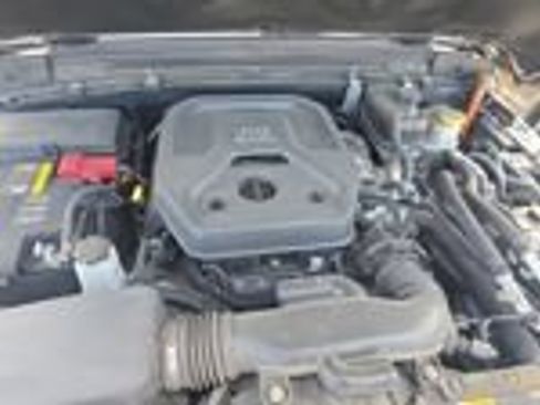 Used 2023 Jeep Wrangler Unlimited Sahara AWD/4WD image 25