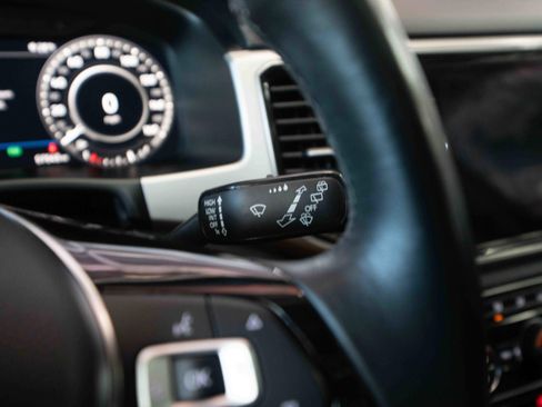 Used 2019 Volkswagen Atlas SEL image 14