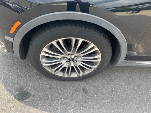 Used 2018 Lincoln MKX Reserve FWD image 13
