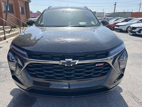 Used 2026 Chevrolet Trax RS w/ Sunroof Package FWD image 3