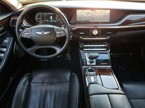 Used 2018 Genesis G90 5.0 Ultimate AWD/4WD image 12