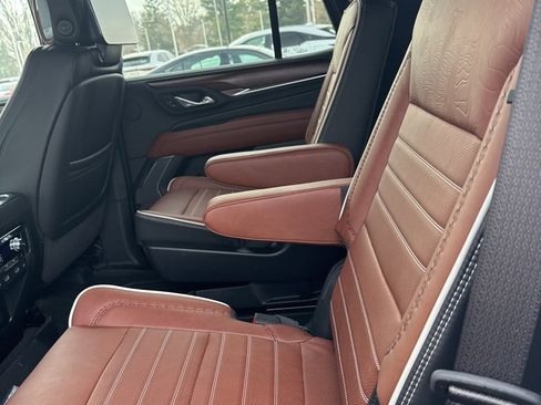 Used 2024 GMC Yukon Denali Ultimate image 5