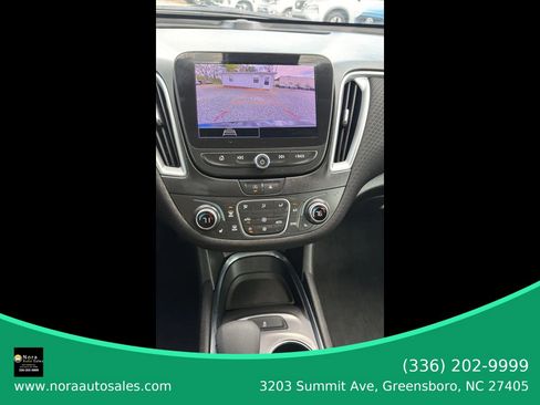 Used 2023 Chevrolet Malibu LT FWD image 39