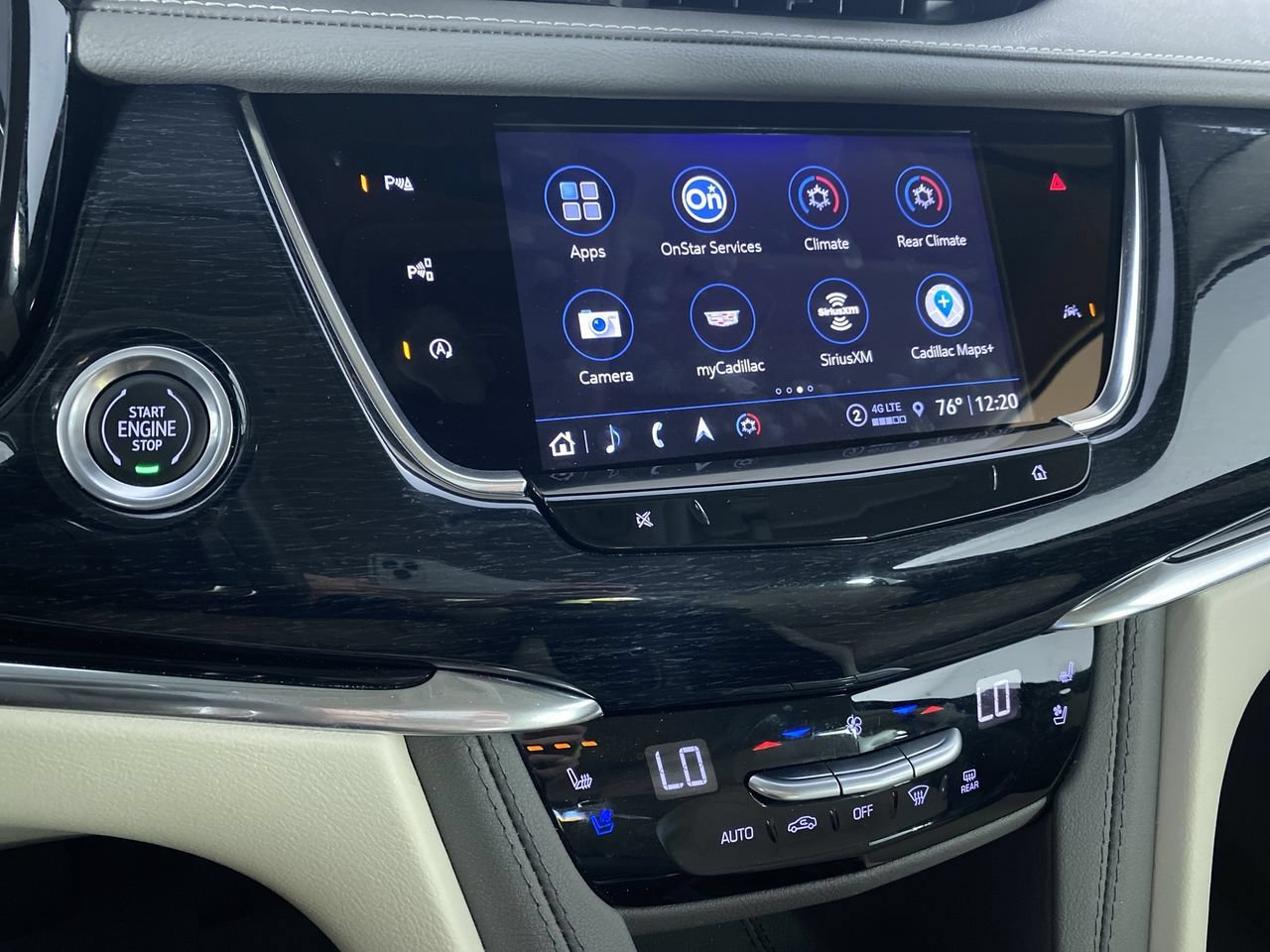 Used 2024 Cadillac XT6 Premium Luxury w/ Technology Package FWD image 5
