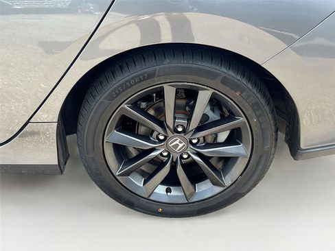 Used 2020 Honda Civic EX image 30