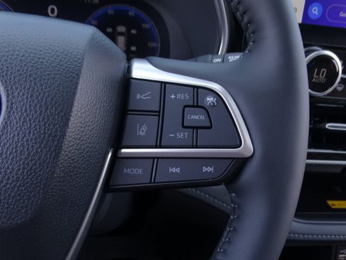 New 2026 Toyota Highlander Platinum AWD/4WD image 27