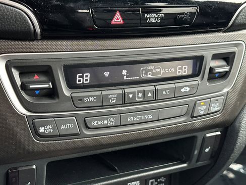 Used 2023 Honda Passport TrailSport image 23