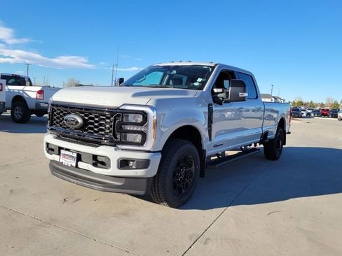 New 2026 Ford F250 Lariat w/ Black Appearance Package image 4