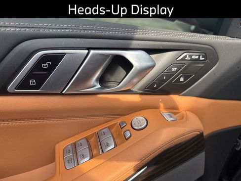 Certified 2025 BMW X7 xDrive40i w/ Premium Package AWD/4WD image 13