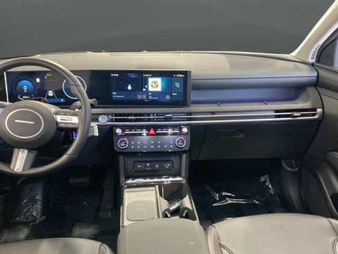 Used 2025 Hyundai Tucson Limited AWD/4WD image 11