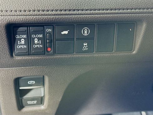 Used 2022 Honda Odyssey EX-L image 10