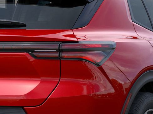 New 2026 Chevrolet Equinox EV LT image 35