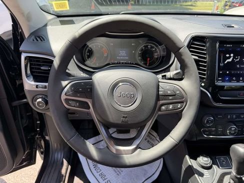 Used 2022 Jeep Cherokee Limited w/ Elite Package AWD/4WD image 21