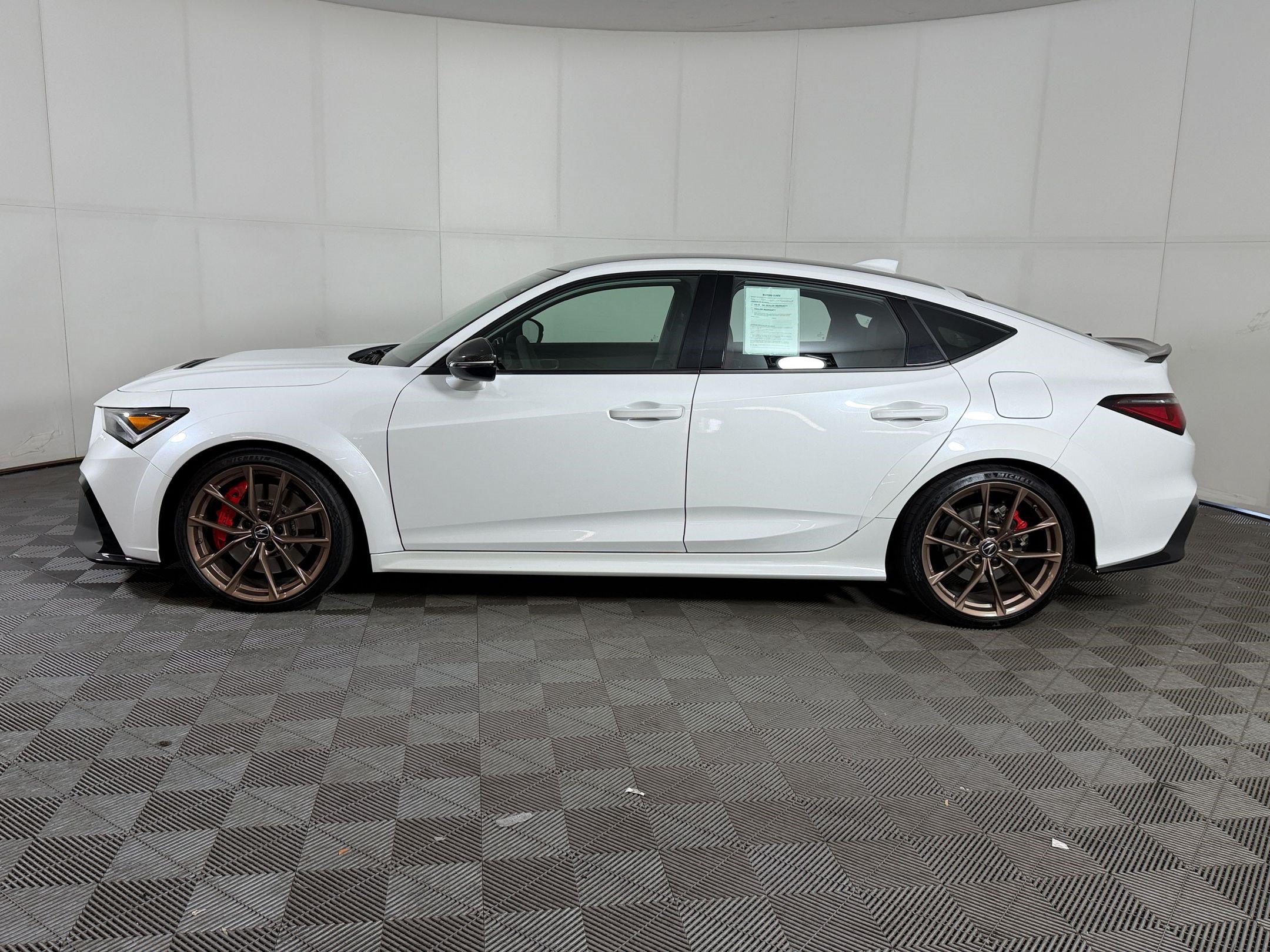 Used 2024 Acura Integra Type S FWD image 2