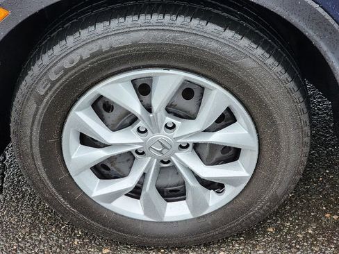 Used 2025 Honda CR-V LX image 18