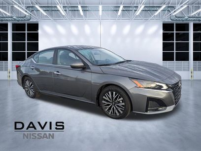 Used 2025 Nissan Altima 2.5 SV w/ SV Premium Package