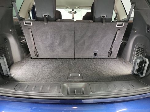 Used 2018 Nissan Pathfinder SV image 25