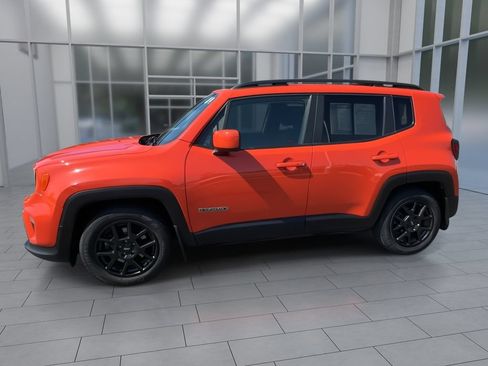 Used 2021 Jeep Renegade Latitude w/ Convenience Group FWD image 5